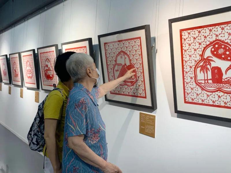 庆祝中国共产党成立100周年剪纸展在罗湖美术馆展出